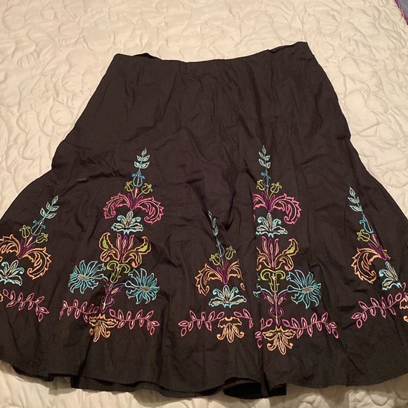 Sunny Leigh Woman skirt - Picture 2 of 5